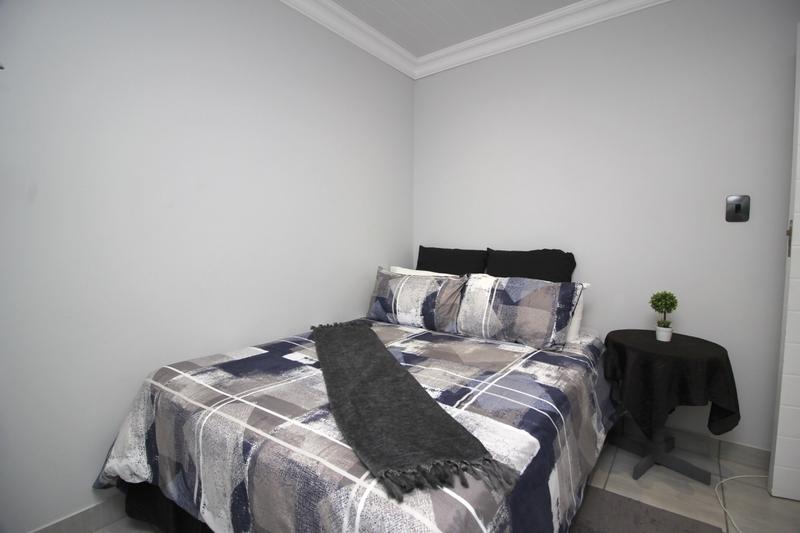 5 Bedroom Property for Sale in Reebok Western Cape